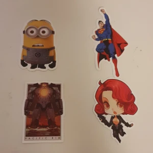 Figures stickers - Säljer as coola klistermärken 😎🌞 1 för 3 kr och 4 för 10 kr 💁🏻‍♀️Frakten kan diskuteras 💟