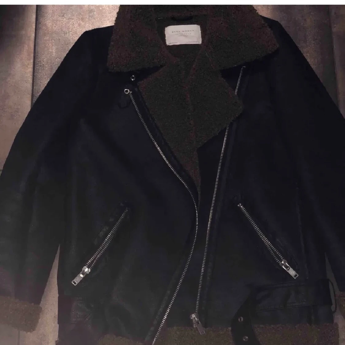 Zara skinnjacka  - 90