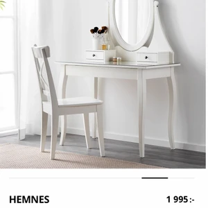 Sminkbord - Säljer mitt sminkbord som ser ut såhär! Nypris 1995kr men säljer för 950kr vid snabb affär!