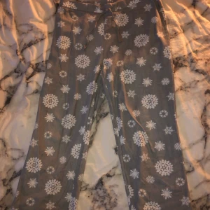 Pyjamasbyxor - Vanliga pyjamasbyxor i fleece