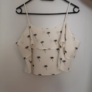 Linne H&M - Linne i nyskick. Köparen betalar frakten.