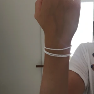 Armband/halsband - Jättefint armband som även går att använda som halsband. Simpelt men väldigt snyggt💞 står ej för frakten (11kr)