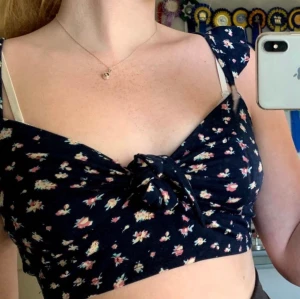 Söt topp - Söt topp från Shein, helt oanvänd. Frakt 44 kr