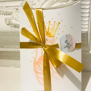 😀👑 🦢NU DET FINNS EXSKUSIVA SVANBOXAR 🦢👑 - 🦢🥳🦢 Vid större köp utav SILVERSMYCKEN skickas paketet med Exlusiva SVANBOXAR dessa boxar är lite större och lite lyxigare. 🥳😀🦢