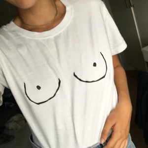  - As snygg T-shirt, men använder den inte som mycket som jag hade velat... för fler bilder/ mer info skriv i DM. Fraktar endast och betalning via swisch📲