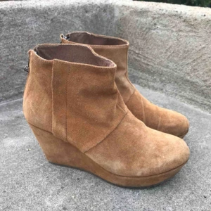  - Mockaskor från scorett✨ använda men i bra skicka✨ Köparen står för frakten eller mötes upp i Stockholm 