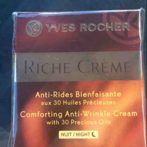  - Oöppnad Yves Rocher natt anti rynk kräm + två test ansikts krämer på köpet (gratis) Ordpris 499kr 