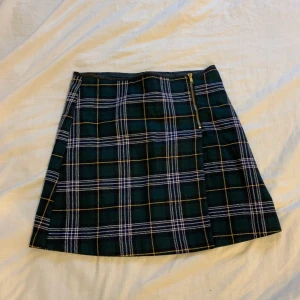 Kjol  - Kjol i storlek 34, school girl 