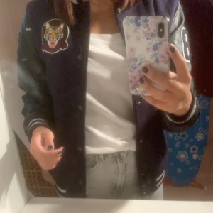 Jacka - Passar Xs, s, m