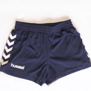 Hummel shorts🖤 - Mörkblåa hummel shorts🦋 (tar emot bud)