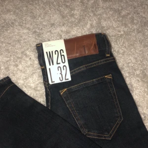Tiger of Sweden jeans - Ett par jättefina Tiger of Sweden Jeans, helt oanvända pga av dem var för små. Orginalpris: 1200kr 