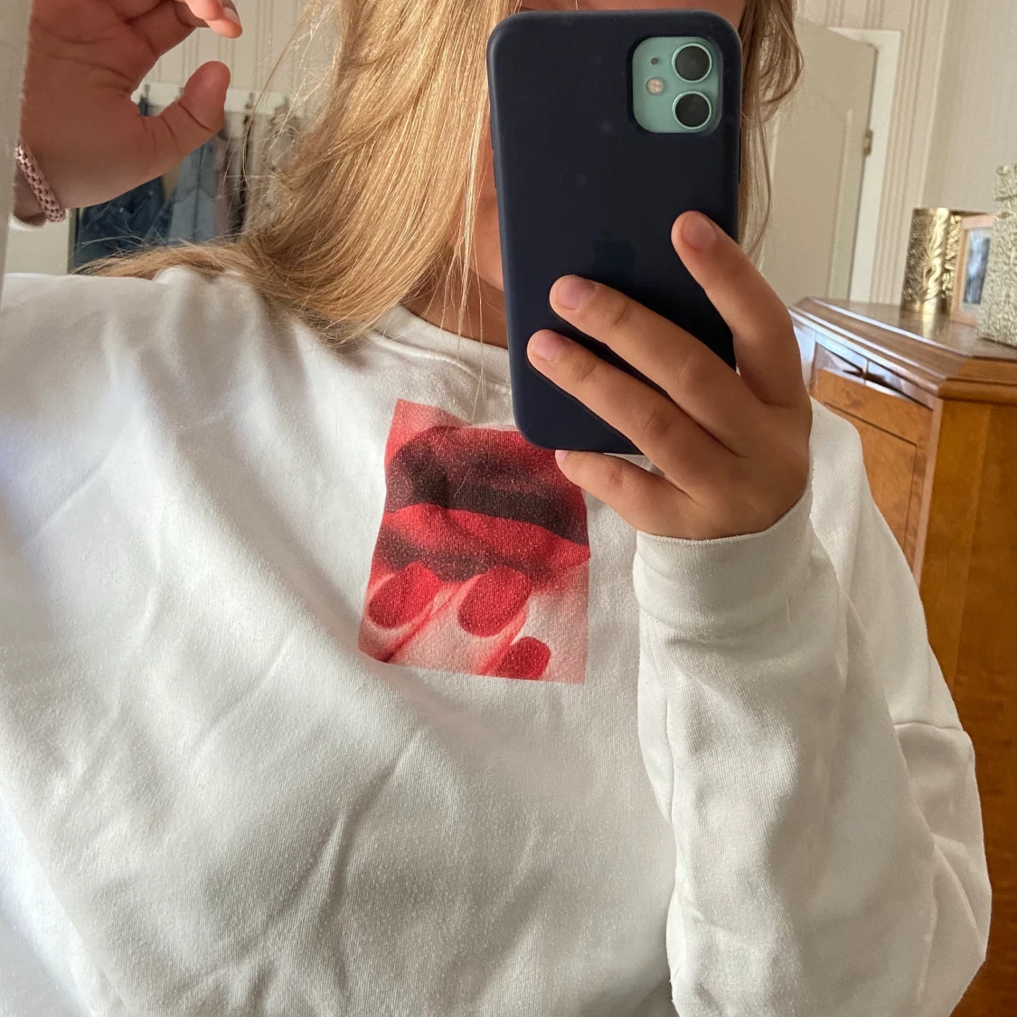 Tjocktröja med coolt tryck - 91