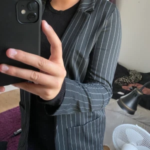 Snygg kavaj - Säljer min kavaj från hm