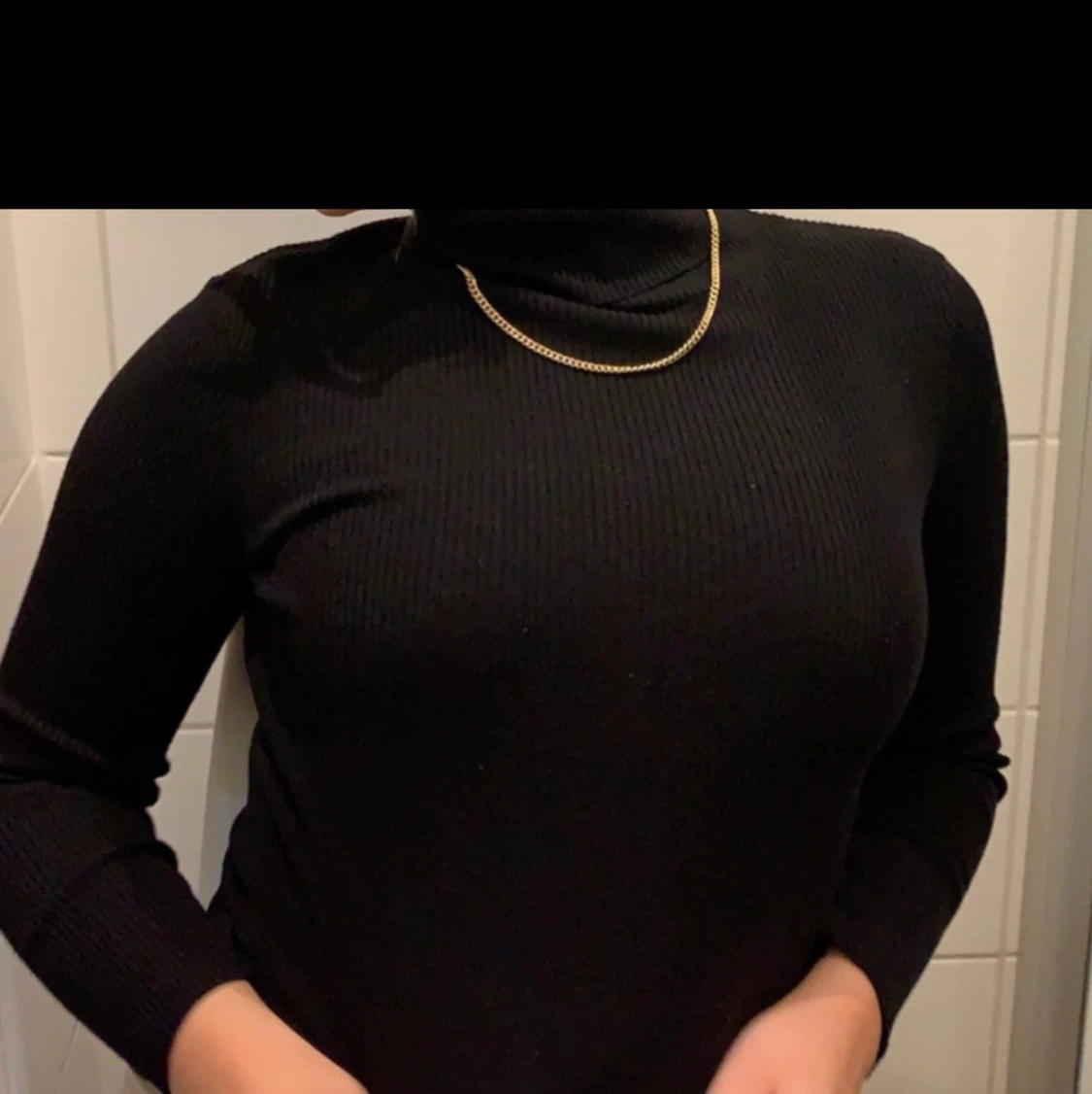 Polotröja svart storlek xs/s  - 91