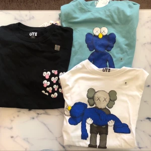 UNIQLO x KAWS  - DSWT Kan fraktas på köparens bekostnad VITA ÄR SÅLD