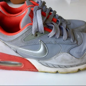  - Mina älsklingar. Lite smutsiga men i bra skick! Kan mötas upp i Stockholm eller skicka, köparen betalar frakt! 