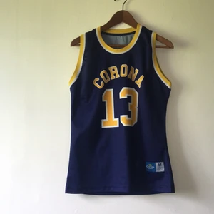  - Basketlinnen med Corona på använd 6 gånger minst. 