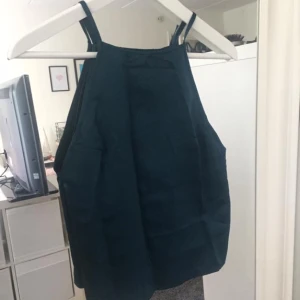  - Fin topp från nelly! Använd en gång