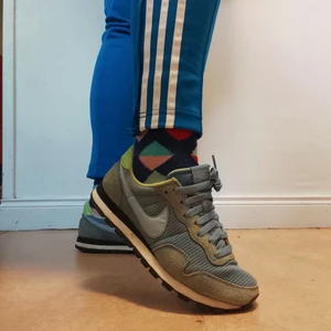 Sneakers Nike - Fint skick! Säljes pga lite för små. 