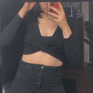 Topp  - Fin topp från BikBok