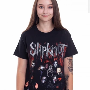 Band tröja - Bandtröja slipknot, fint skick! Pris kan diskuteras. Frakt tillkommer. Tar swish :)