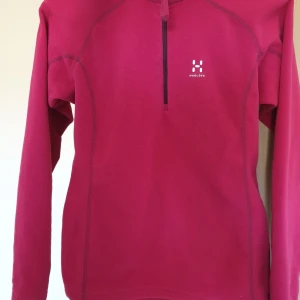 Haglöfs tröja XS - Astro II Top Women damfleece i jättebra skick Strl XS Kommer från djur- och rökfritt hem Samfraktar