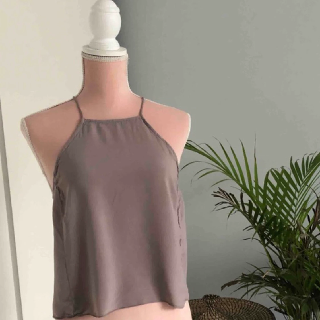 Brandy Melville spagetti strap blus