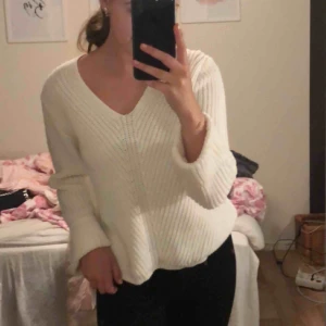  - Vit kofta från Gina! Nästan aldrig använd👼🏼