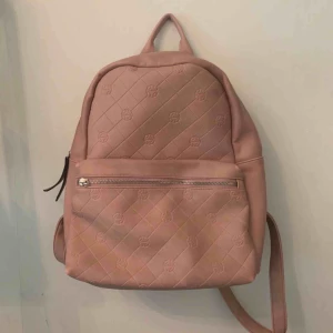  - Rosa läder väska 💕