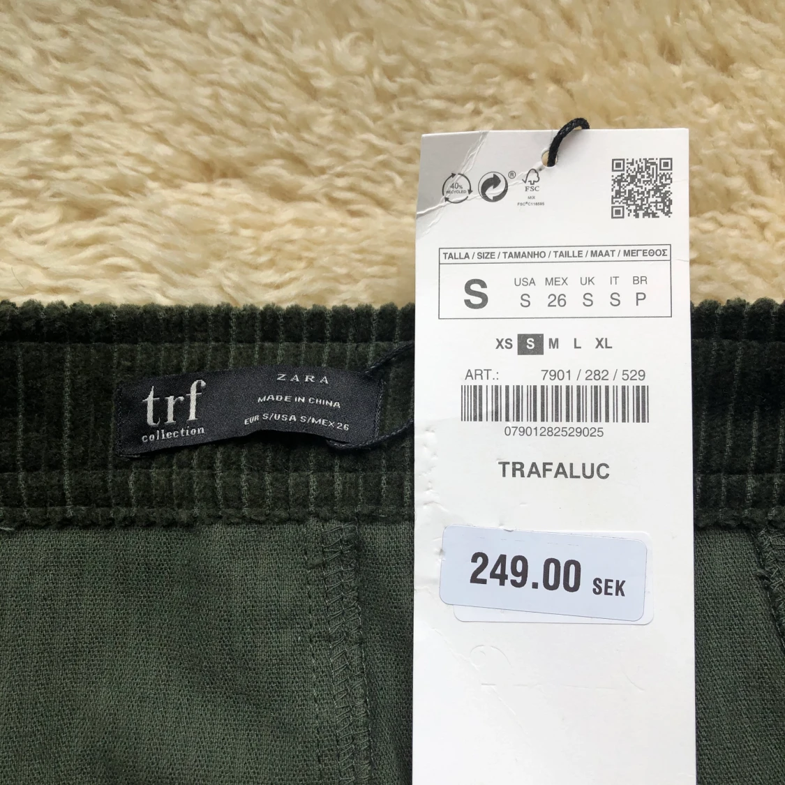 Kjol ifrån zara - 90