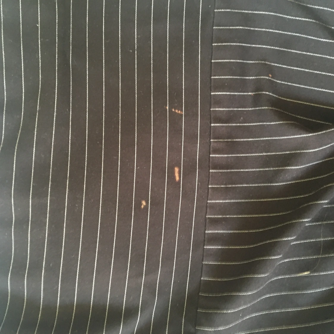 Korta svarta kostymbyxor från Monki - 91