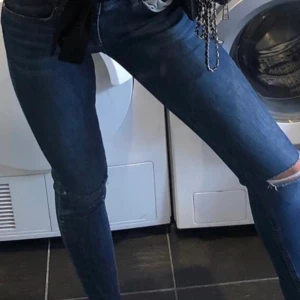 Ginatricot jeans - Jeans i jättefint skick, knappt använda men väldigt sköna. Oerhört stretchiga och passar därför xxs-s💗