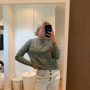 Superfin tröja - Snygg tröja i väldigt bra skick!