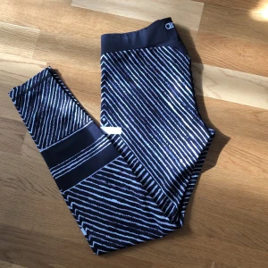 Aimn - Aimn thigh, old model, perfect conditions. Shipping included 