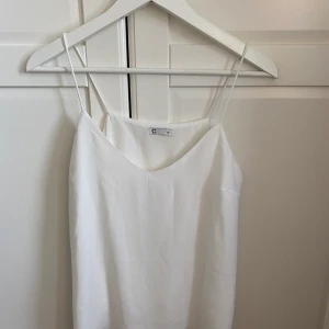 Linne - Enkelt fint linne från cubus storlek 34, säljer för 40 kr + frakt