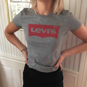  - Oanvänd Levis tröja från usa! Köparen står för frakt 🤠