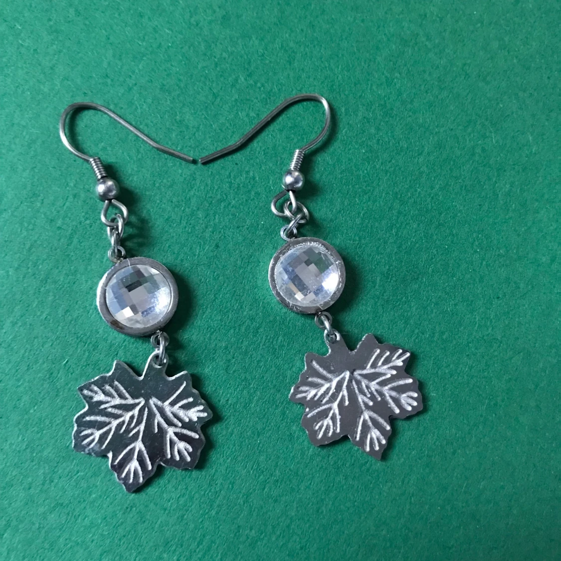 Sköna blad örhängen