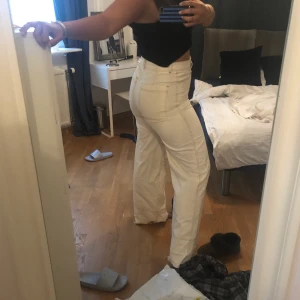 Dröm jeans - så snygga sommar jeans från Monki, strl 40 men kan passa mindre🥰🥰