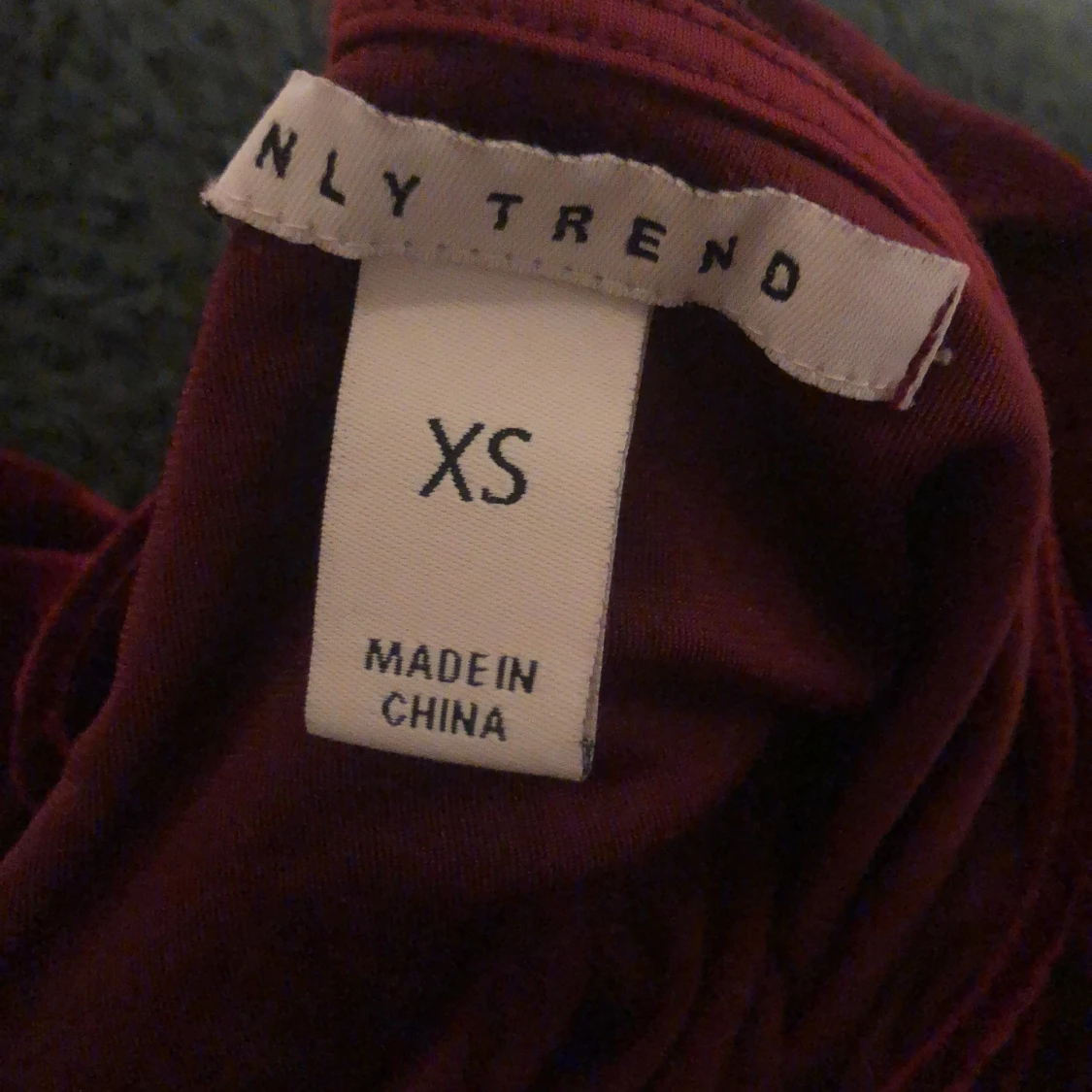 Sammetströja från Nelly storlek XS/S - 90