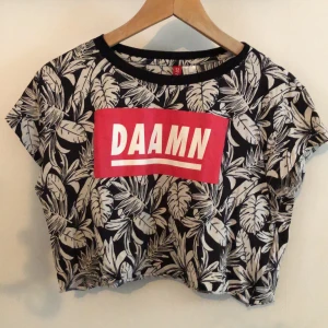 Magtröja strl Xs - Bra skick. Magtröja från Hm strl XS. 