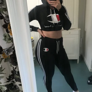 Champion set - Jätte snyggt champion set har tyvärr inte kommit till användning. Frakt ingår i priset🥰