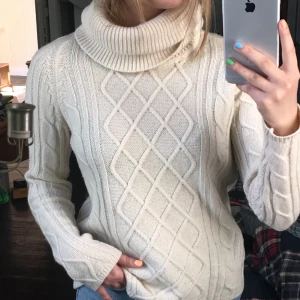 Stickat från Morris - Varm och stickad tröja ifrån Morris Lady 🦋