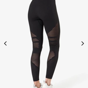 Träningstights ICIW - Supersnygga träningstights från märket I can i will! Köpte för någon månad sen och har knappt använt. Nypriset 699kr men säljer nu för 350kr! Storlek XS.