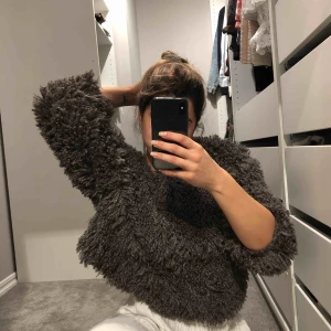  - Suuuuper mysig tröja ifrån Zara😍😍  Köparen står för frakt (60kr)