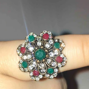  - Jätte fin ring. Inget saknas. Frakt 9kr.