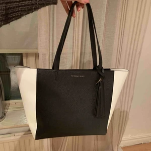  - Victoria Secret väska, aldrig använd! 