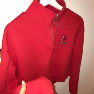  - croppad sweatshirt