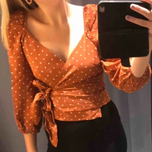  - Säljer denna söta topp från gina!☺️☺️pris kan disskuteras