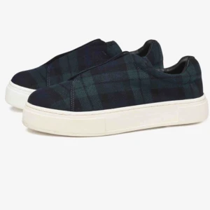  - Säljer nu mina as snygga och unika eytys!  Storlek 38-39 Har använt dem ca 2-3 gånger. Dem är i nyskick och sparsamt använda! Får sjukt mycket komplimanger för dem och jag tycker att dem är så sjukt snygga! Säljer pga att dem blivit för små för mig!