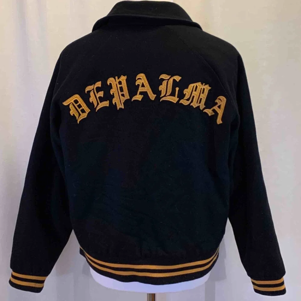 Vintage De Palma Los Angeles College Jacket. Storlek M, jackan är i mycket gott skick.  Kan hämtas i Uppsala eller skickas mot fraktkostnad.. Jackor.